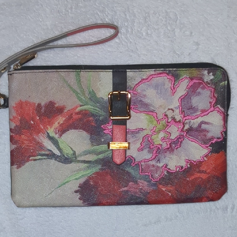 💲⬇️HOUSE OF DISASTER FLORAL🌸 CLUTCH with Wrist Strap